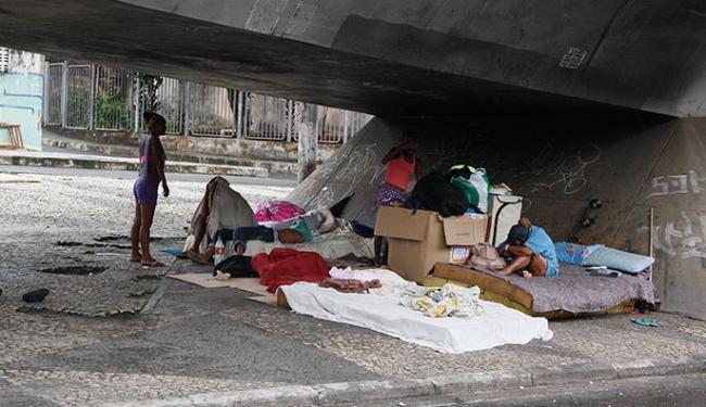 VÁ AOS MORADORES DE RUA!