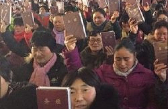 Testemunho de mulher resulta em mais de 40 mil conversões na China
