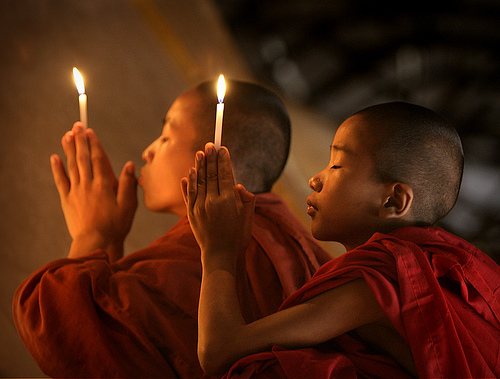 Monge budista tibetano se converte e ganha mais de 60 monges para cristo