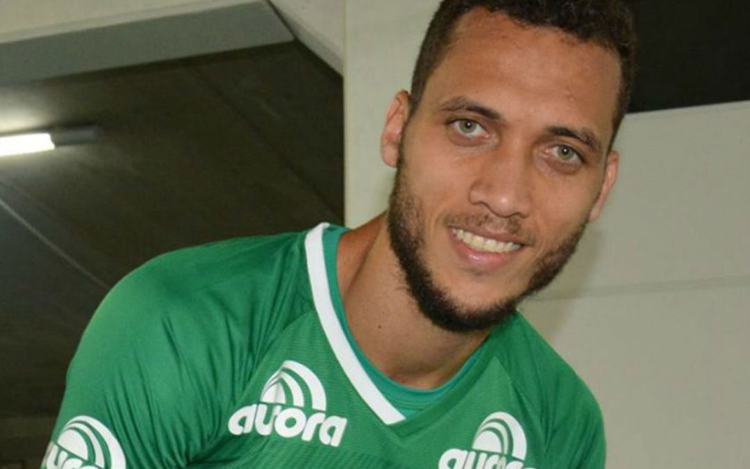 Jogador Netto, sobrevivente do acidente da Chapecoense, testemunha sobre o amor de Deus