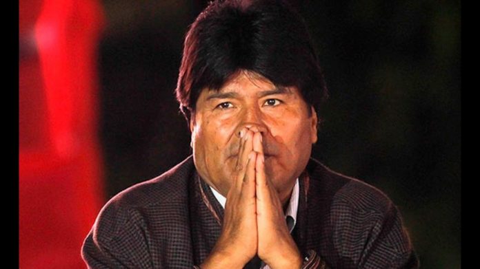 Após reivindicações e orações, Evo Morales promete suspender criminalização das igrejas na Bolívia