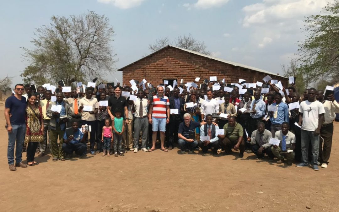 Missionários Brasileiros são usados por Deus no Malawi e Moçambique