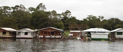 Existem mais de 90 mil comunidades ribeirinhas e somente 10% têm a presença evangélica